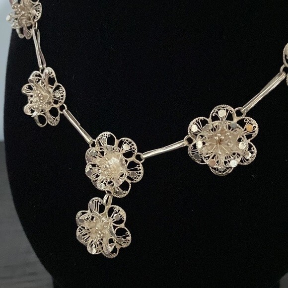 Vintage Sterling Silver Filigree Flower Choker Necklace - Picture 2 of 8
